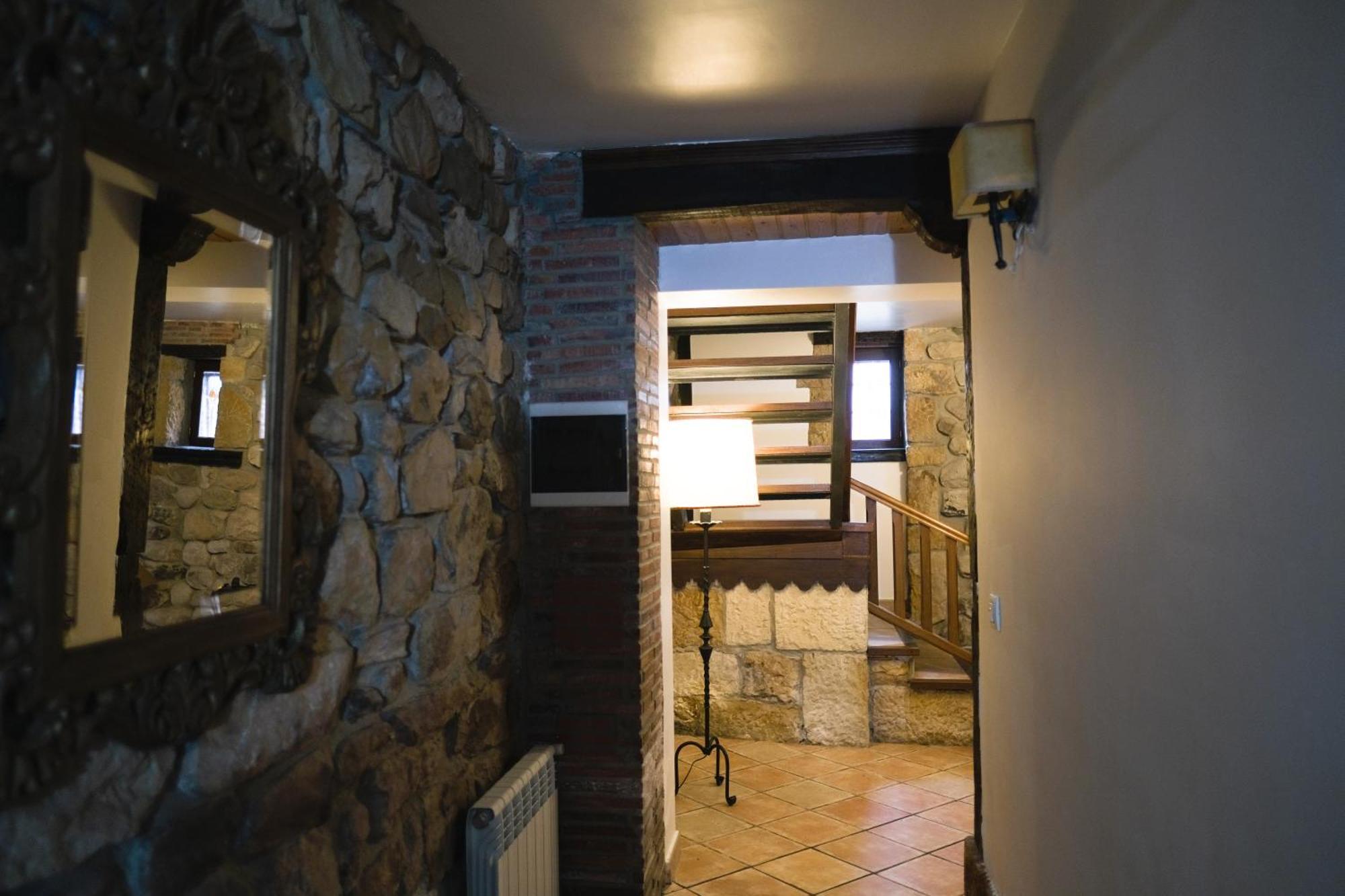 Posada La Estela De Barros Corrales De Buelna Kültér fotó